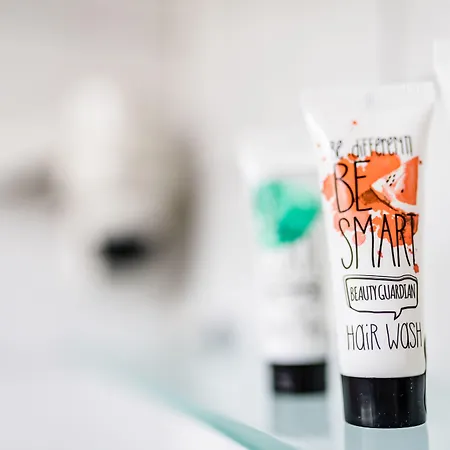 Gasthuis Haus Am Park - Ihr Gaestehaus In Velbert